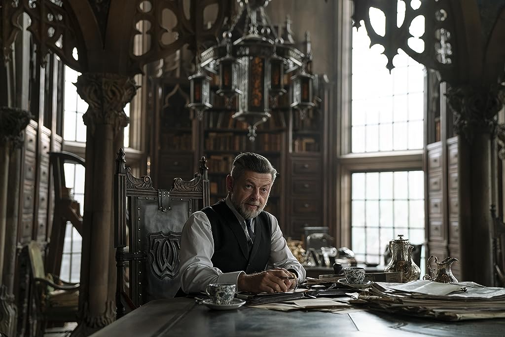 Vocabulary Lists for "The Batman" (2022). Learn English Vocabulary through vocaburger.com