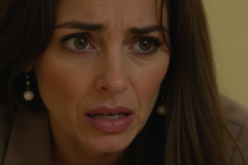 Maria loses her credit card and feels scared and worried while trying to find it.